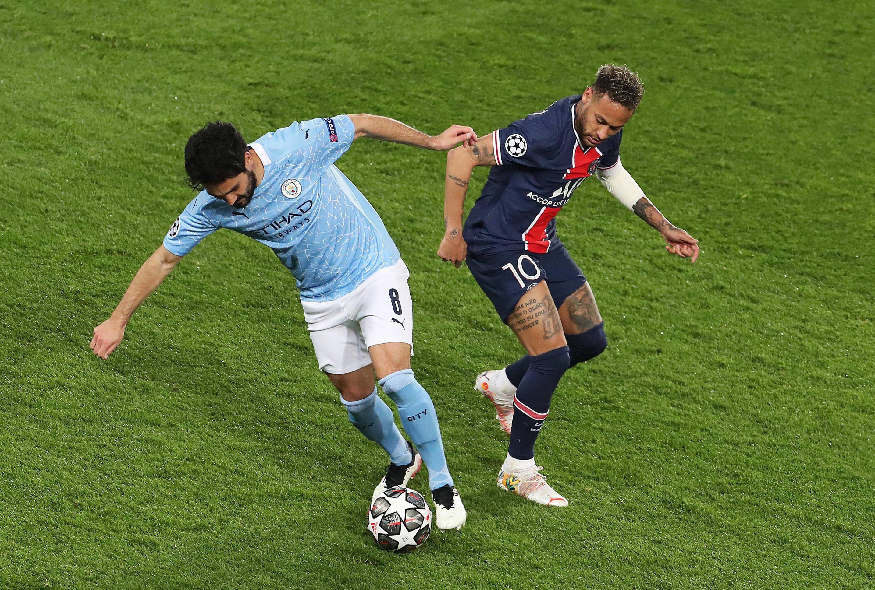 包含国际比赛日曼城调整名单以备欧超杯芝加哥公牛今晨篮板制胜，网友：圣安东尼奥马刺止住颓势备战法国杯的词条