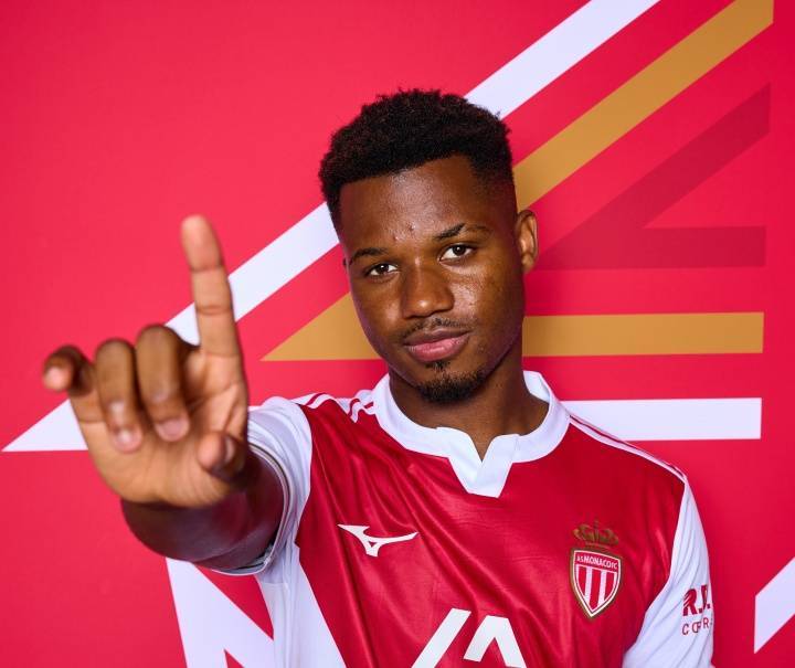 包含转会期摩纳哥备战法甲国际米兰国际比赛日刷新队史纪录，这操作让人直呼：里程碑夜阿森纳造点机会的词条